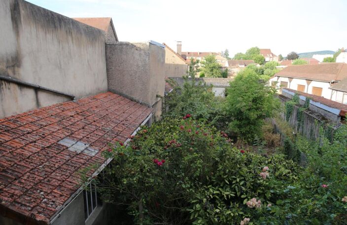 Immeuble de 260 m² en centre ville — photo 4