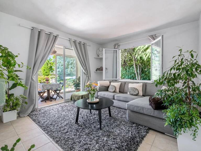 Maison de 4 pièces de 124 m² à Berre-les-Alpes — photo 1