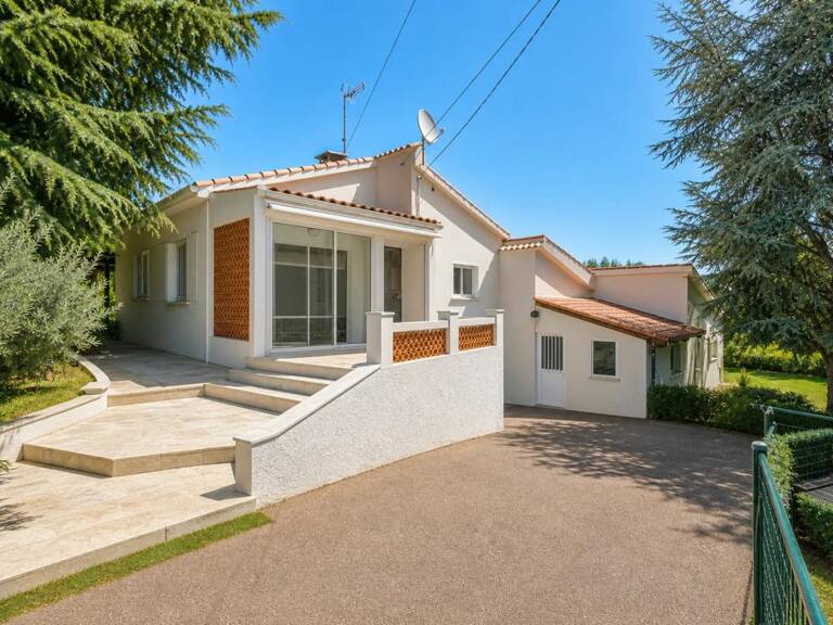 Maison de 4 pièces de 124 m² à Berre-les-Alpes — photo 1