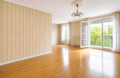 Appartement de 80 m² à Nanterre Ville — photo du bien