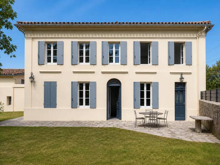 Maison de 8 pièces de 280 m² à Puisseguin — photo 1