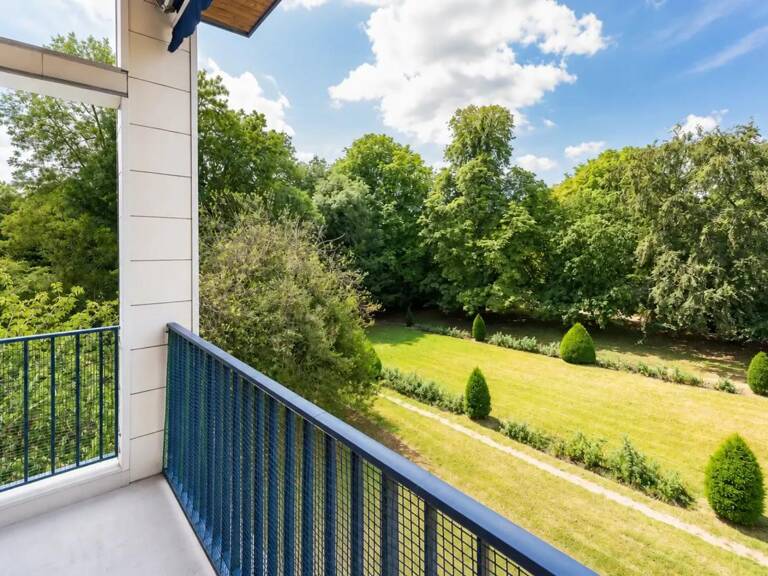 Appartement T4 de 68,3 m² à Louveciennes — photo 1