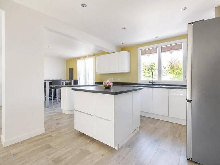 Maison familiale rénovée 4 chambres, environnement bucolique à Saint-Arnoult-en-Yvelines — photo 1