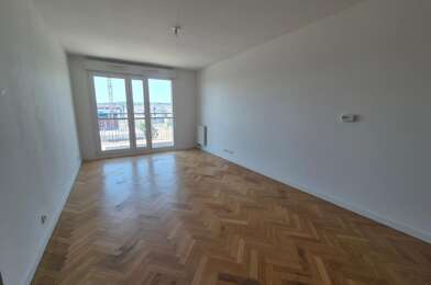 Appartement 3 pièces 1068 €