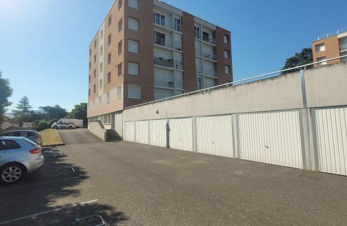 Appartement À Vendre — photo 2