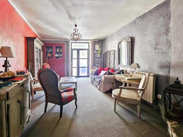 À Vendre à Comps - Maison de village de 180 m² avec extérieur — photo du bien