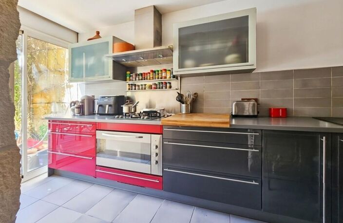 À Vendre à Comps - Maison de village de 180 m² avec extérieur — photo 2