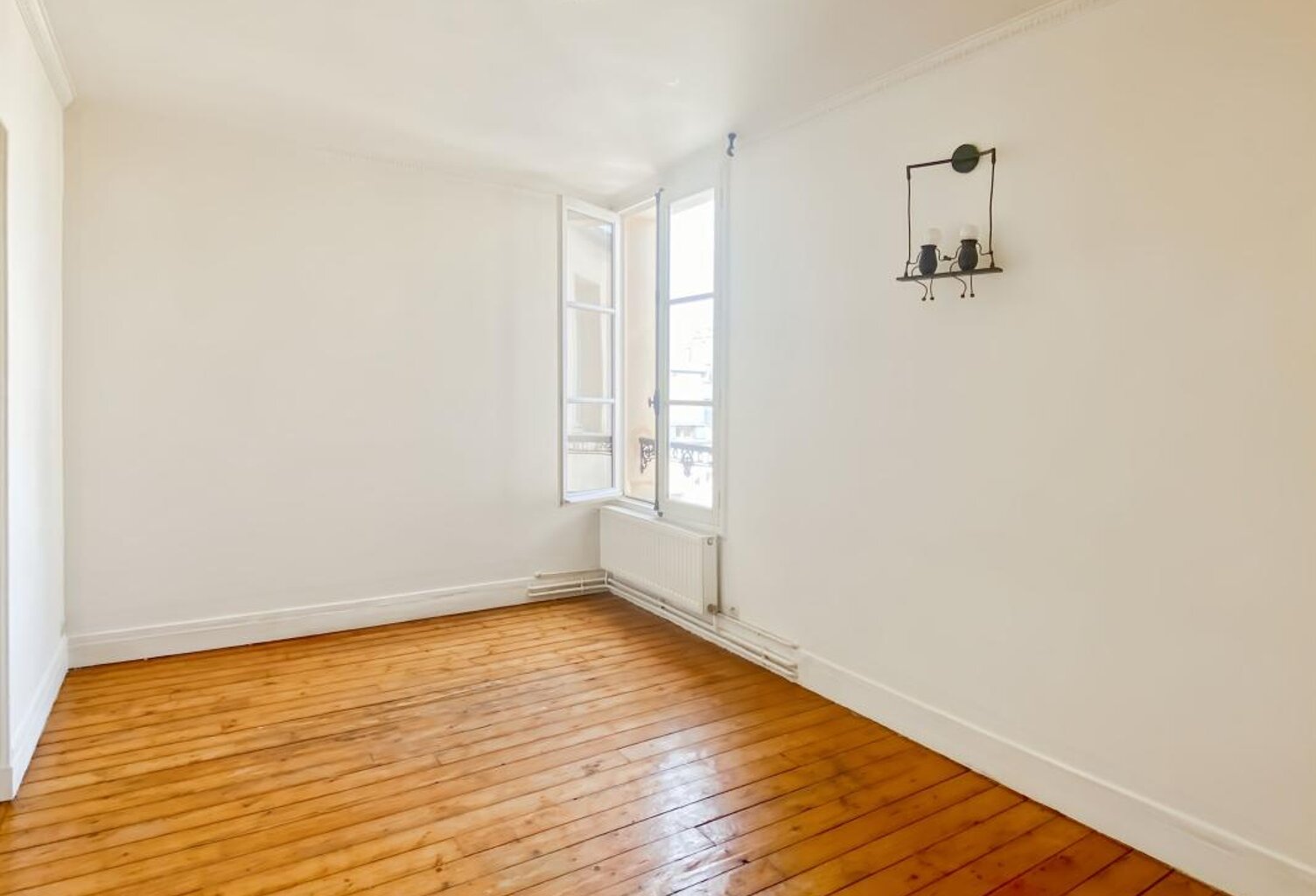 Appartement À Vendre - Plein cœur Notre Dame — photo 1