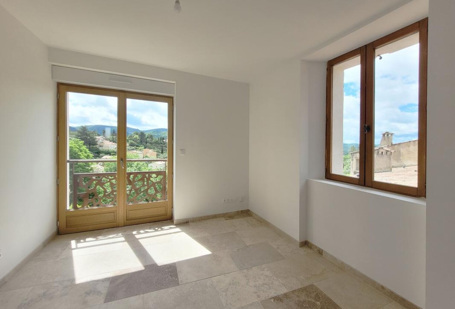 Appartement À Vendre — photo 1