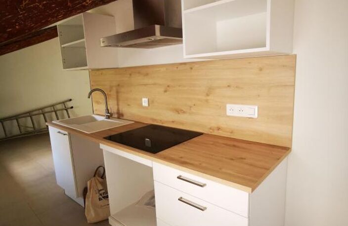 Appartement À Louer centre de Villeneuve les Avignon — photo 4