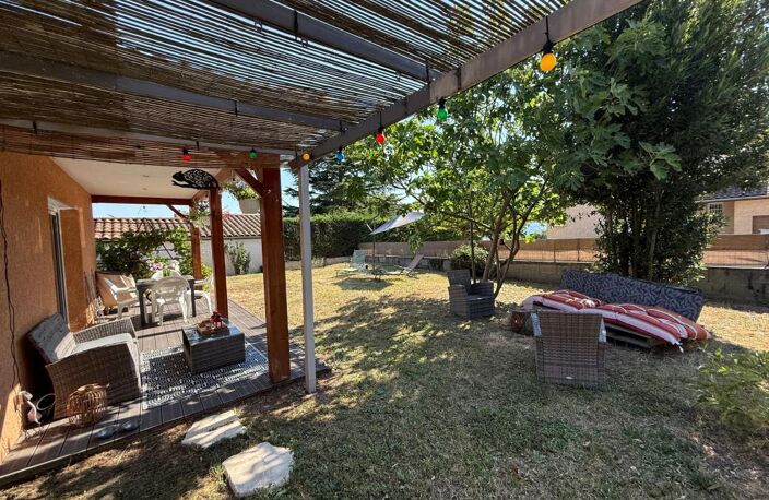 Maison de plain pied à St Clair du Rhône — photo 4