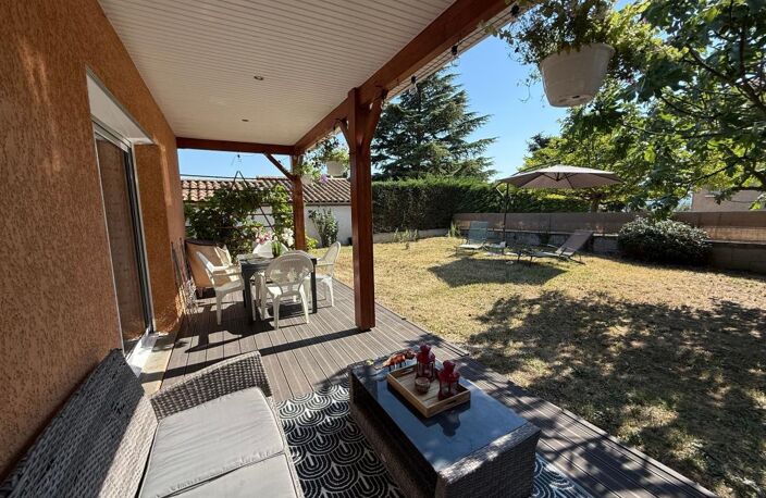 Maison de plain pied à St Clair du Rhône — photo 5