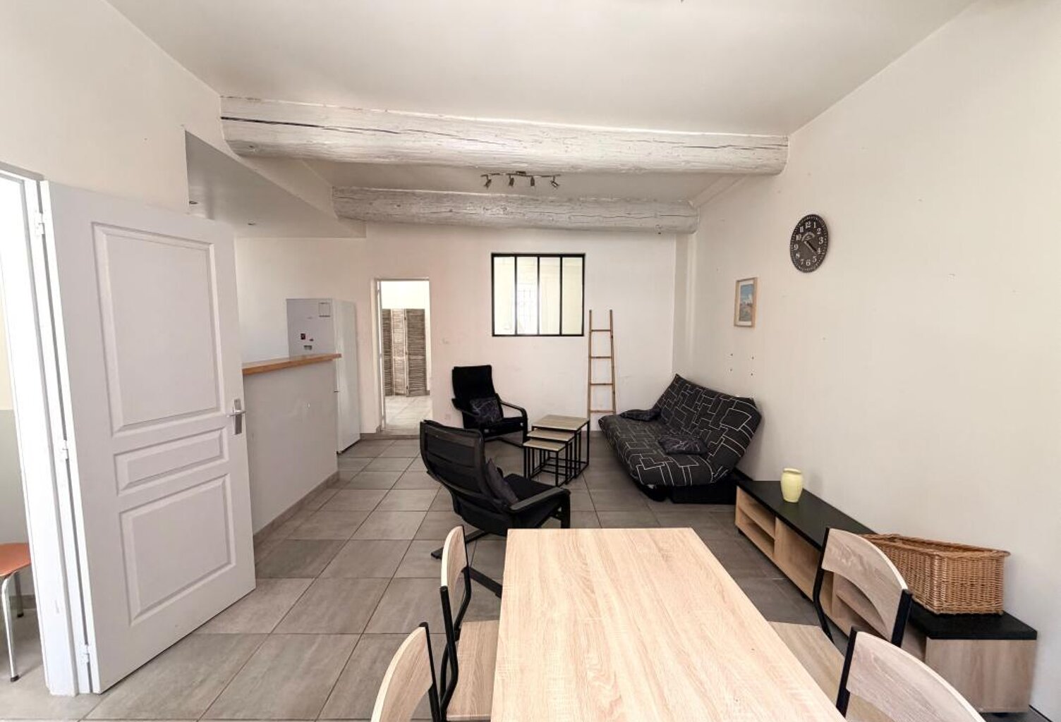NÎMES CENTRE – À DEUX PAS DE LA MAISON CARRÉE – T2 DE 52 M² SANS CHARGES DE COPROPRIÉTÉ — photo 1