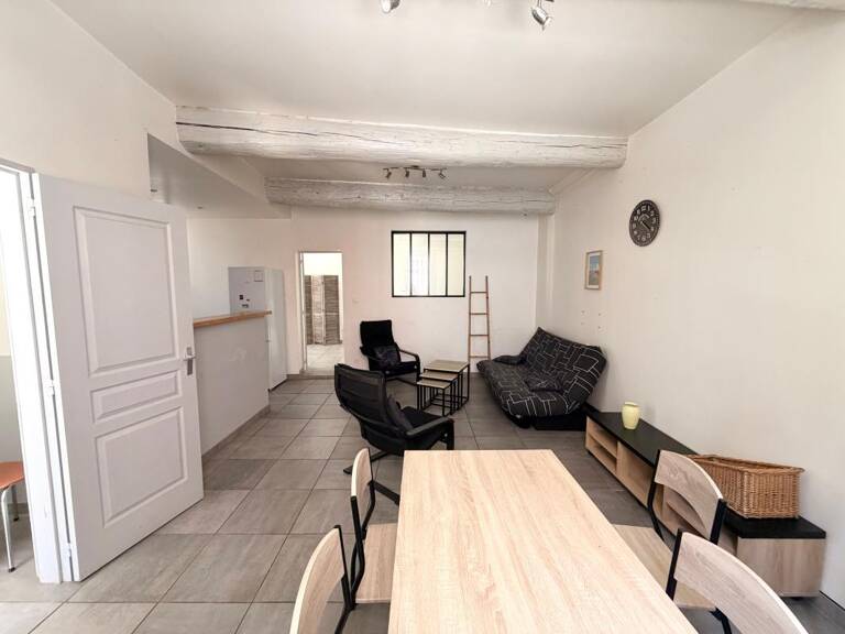 NÎMES CENTRE – À DEUX PAS DE LA MAISON CARRÉE – T2 DE 52 M² SANS CHARGES DE COPROPRIÉTÉ — photo 1