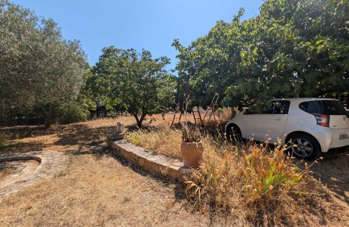 A vendre terrain plat constructible sur le secteur TOULON OUEST des routes au calme — photo 3