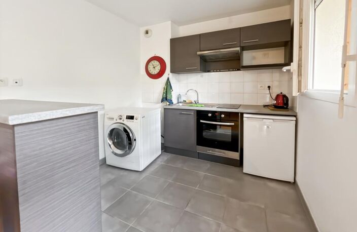 CASTANET-TOLOSAN - Appartement T2 avec 2 places de parking — photo 3