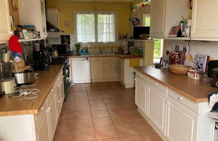 Vaste maison charentaise, sur 1.5 hectare de terrain — photo 4