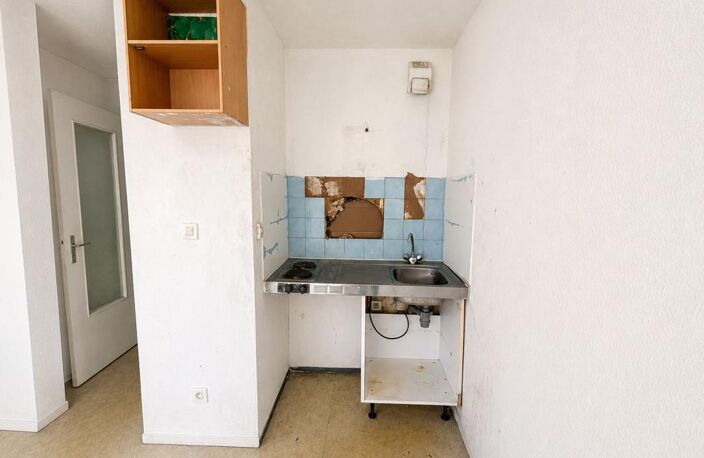 TOULOUSE PRADETTES - STUDIO À RÉNOVER FORT POTENTIEL — photo 2