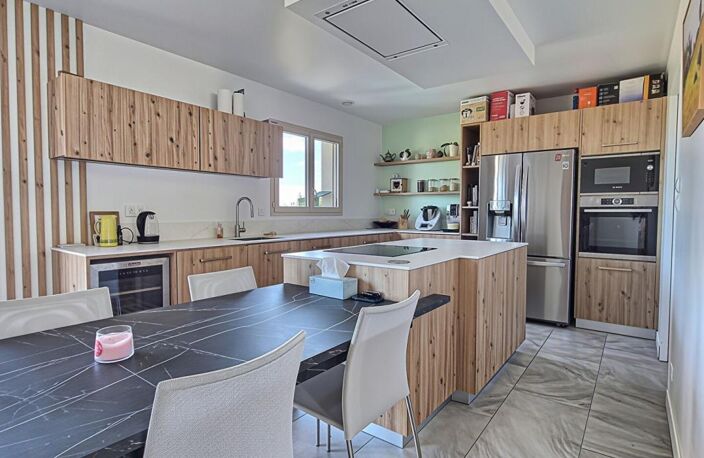 Joli pavillon de plain-pied - VERNOIL LE FOURRIER (49390) — photo 5
