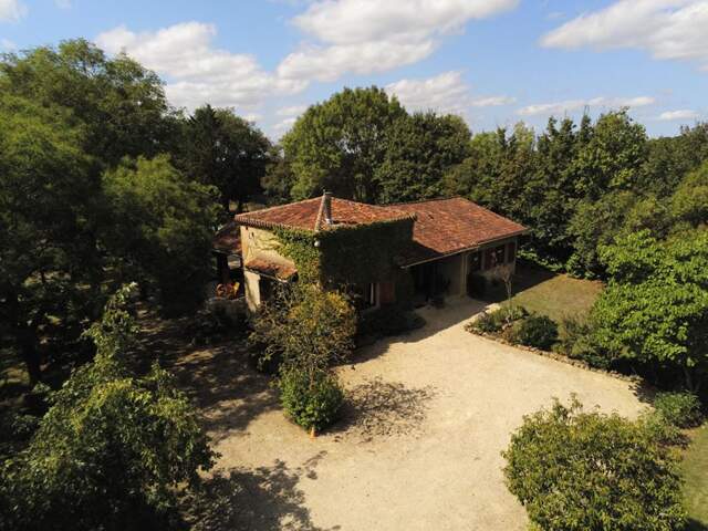 Proche Marciac dans le Gers maison 136 m2 sur 15 hectares — photo du bien
