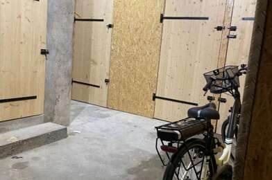 Garage  95000 €