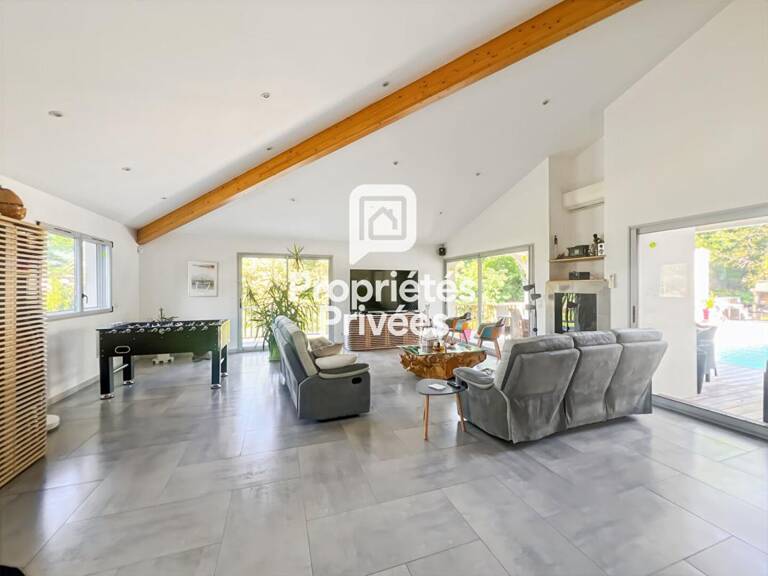 Maison de 200m² avec 4 chambres et piscine — photo 1