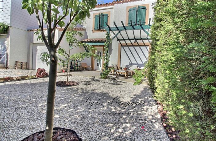 Jolie maison récente avec jardin, garage et panneaux photovoltaïques  11100 Narbonne — photo 2