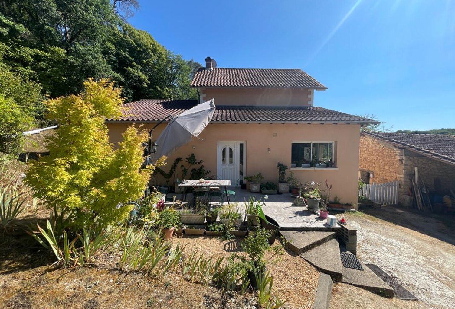 Maison Chateau L Eveque 4 pièce(s) 142 m2 — photo 1