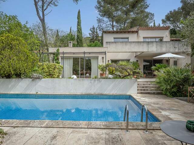 Villa 5 pièce(s) 182.80 m2 + Piscine + 4 terrasses + garage+ Pool House + Abris de jardin — photo du bien