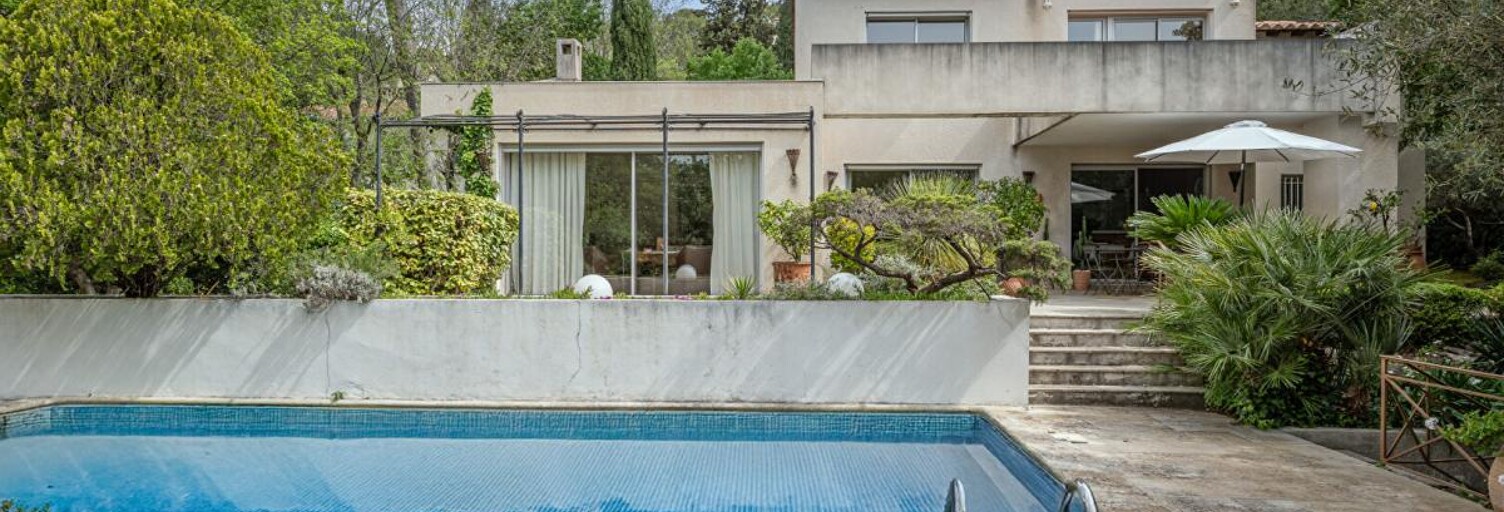 Maison 5 Pièces 182 m² à vendre à Nîmes (30900)