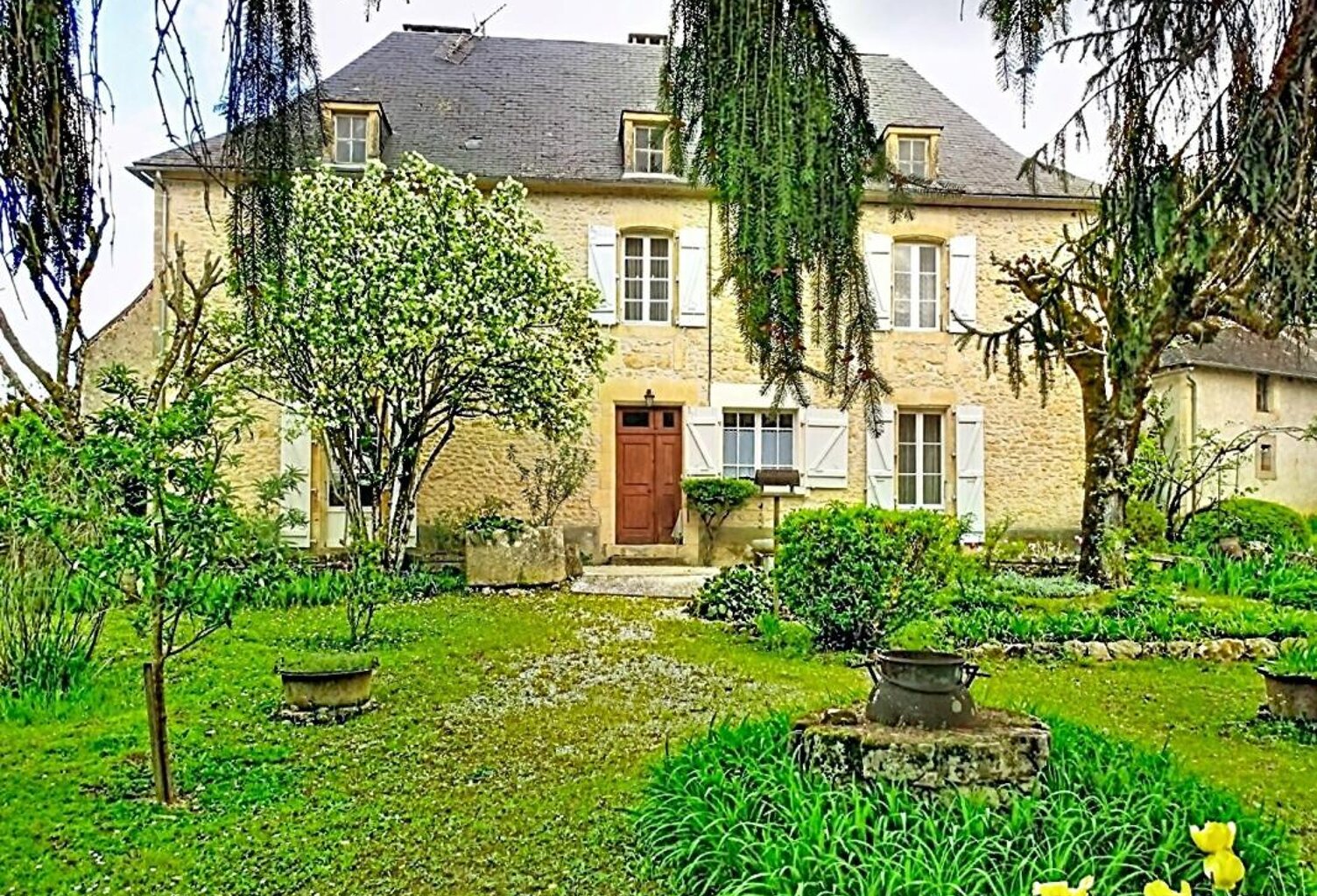 Maison Montignac 5 pièce(s) 176.11 m2 — photo 1