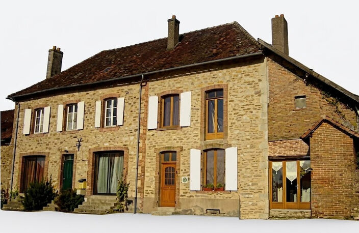 Coup de coeur assuré -Propriété de caractère en pierre-Maison familiale & gîte de 280m2 sur un terrain d'environ 2,8 ha proche de Janailhac — photo 3