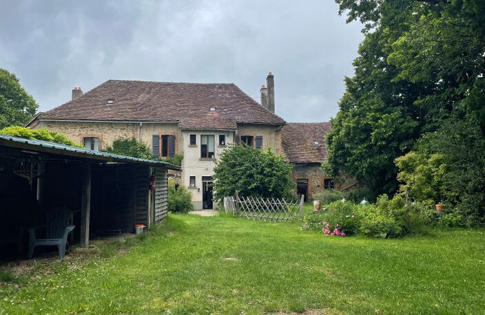 Coup de coeur assuré -Propriété de caractère en pierre-Maison familiale & gîte de 280m2 sur un terrain d'environ 2,8 ha proche de Janailhac — photo 4