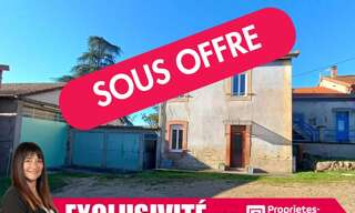 Immeuble  245 m² à vendre à Commelle-Vernay (42120)