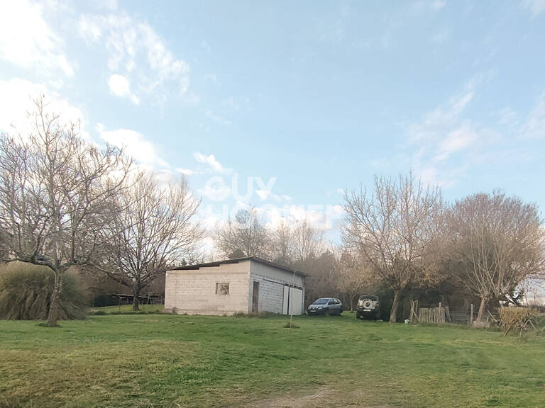 Terrain Roaillan 1756 m2 — photo 1