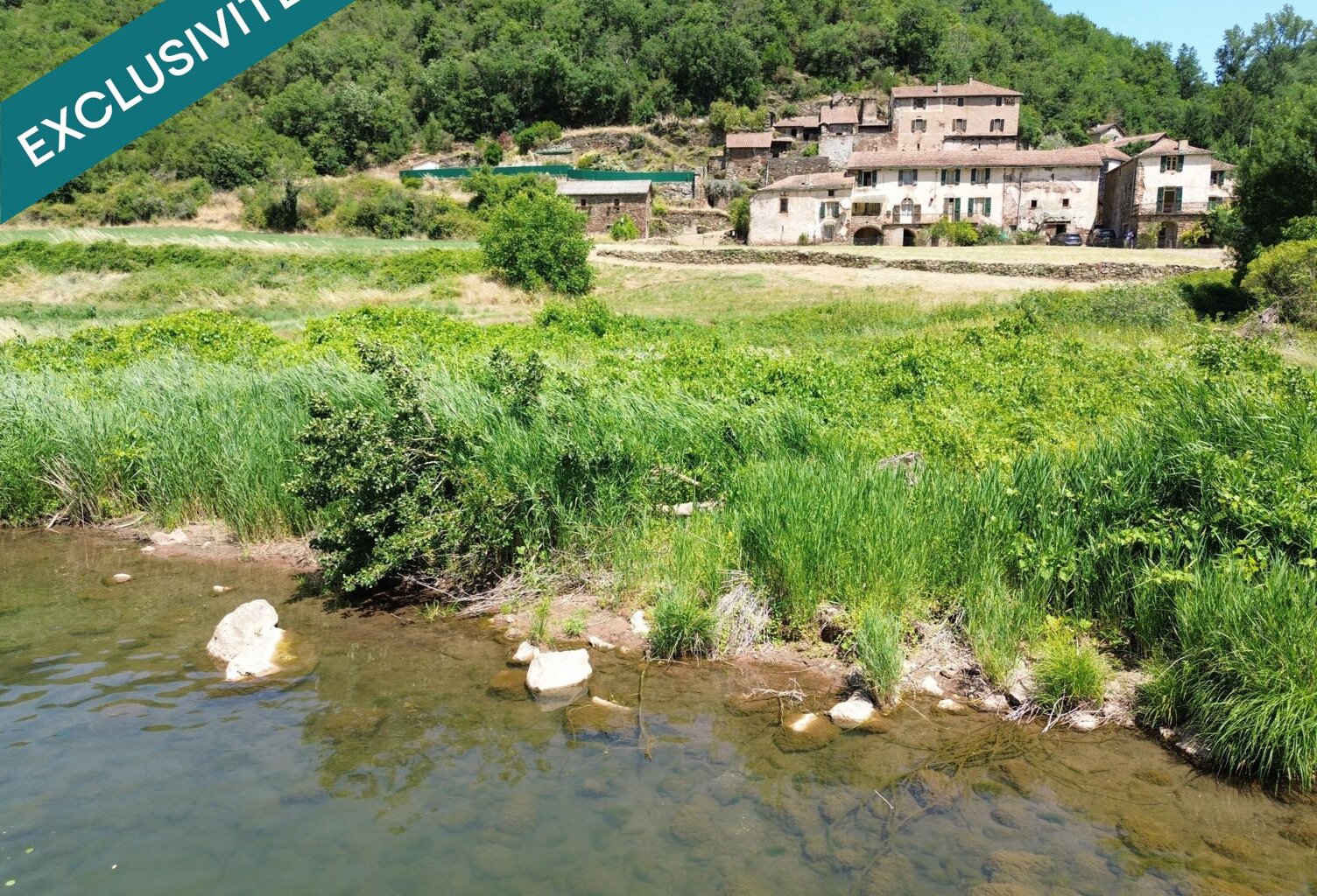 Hameau à restaurer en bord de Tarn avec 17 Ha — photo 1