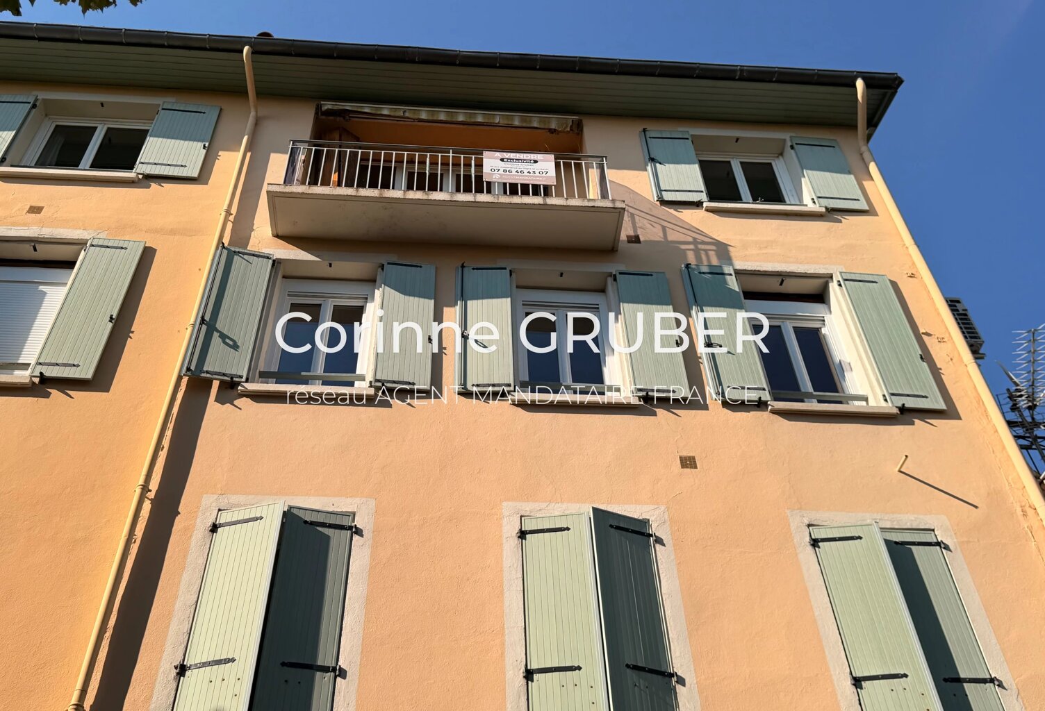 EXCLUSIVITÉ - DIGNE HYPER-CENTRE - TYPE 3 TRAVERSANT DE 96 M² — photo 1
