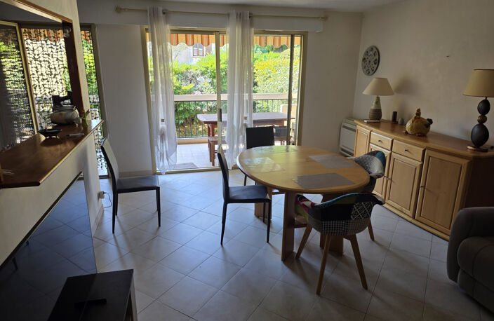 Appartement 3 pieces traversant  67m2 + Balcon 11.32 m2 quar — photo 2