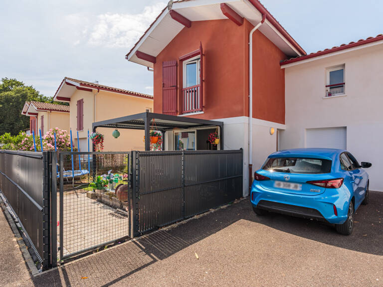 Maison T5 mitoyenne en duplex de 98m2 - Quartier calme - Bén — photo 1