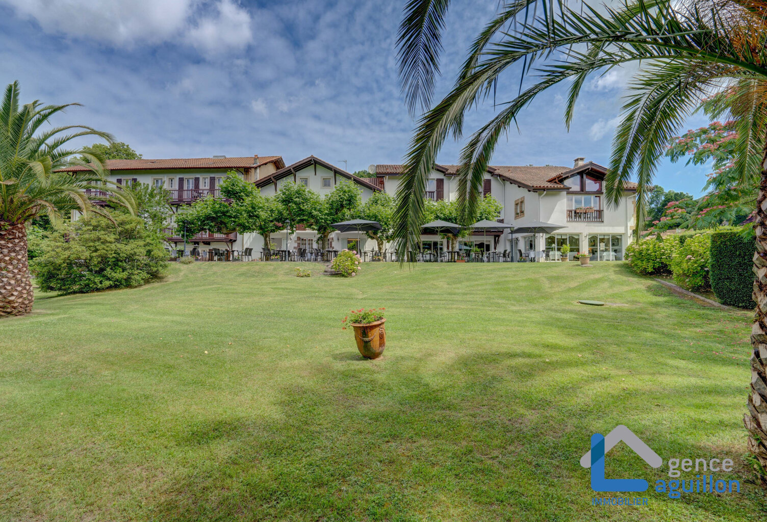 HOTEL - RESTAURANT A VENDRE AU PAYS BASQUE A BIRIATOU -2300m — photo 1