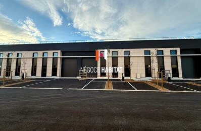 Local d activité de 210 m2 — photo du bien