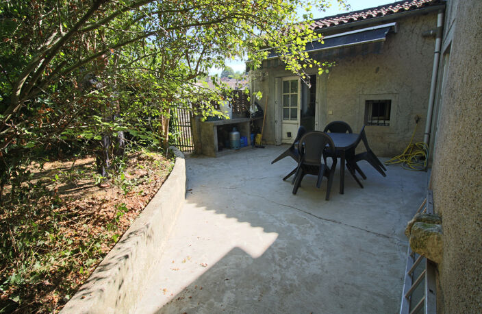 Rare!! Maison en pierre à vendre à Puy-l'Évêque   100 m2, ja — photo 2