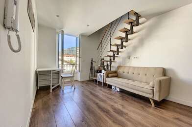Appartement 2 pièces 809 €