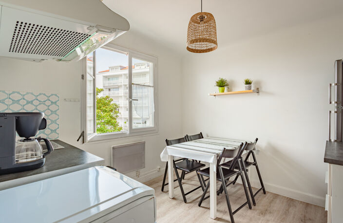 BIARRITZ   SAINT CHARLES   Studio 28 m2   Dernier étage, à p — photo 2