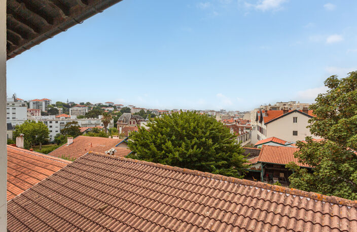 BIARRITZ   SAINT CHARLES   Studio 28 m2   Dernier étage, à p — photo 4