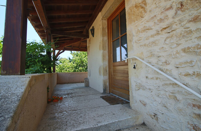 Bel ensemble en pierre gros potentiel !! — photo 5