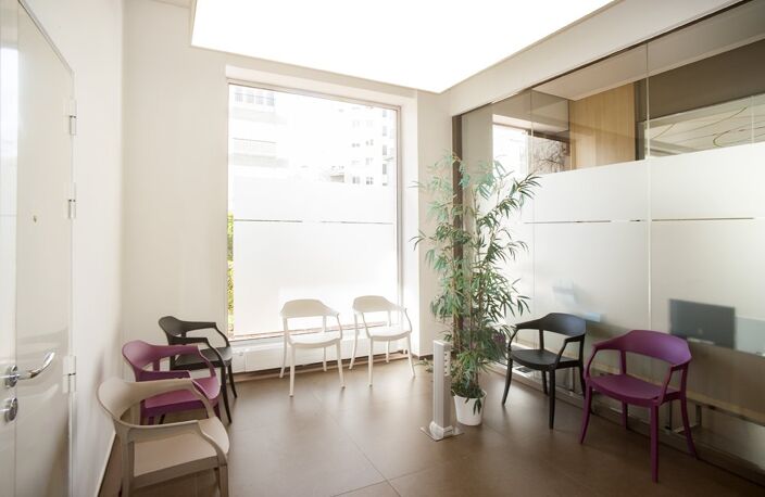 Local commercial — photo 2