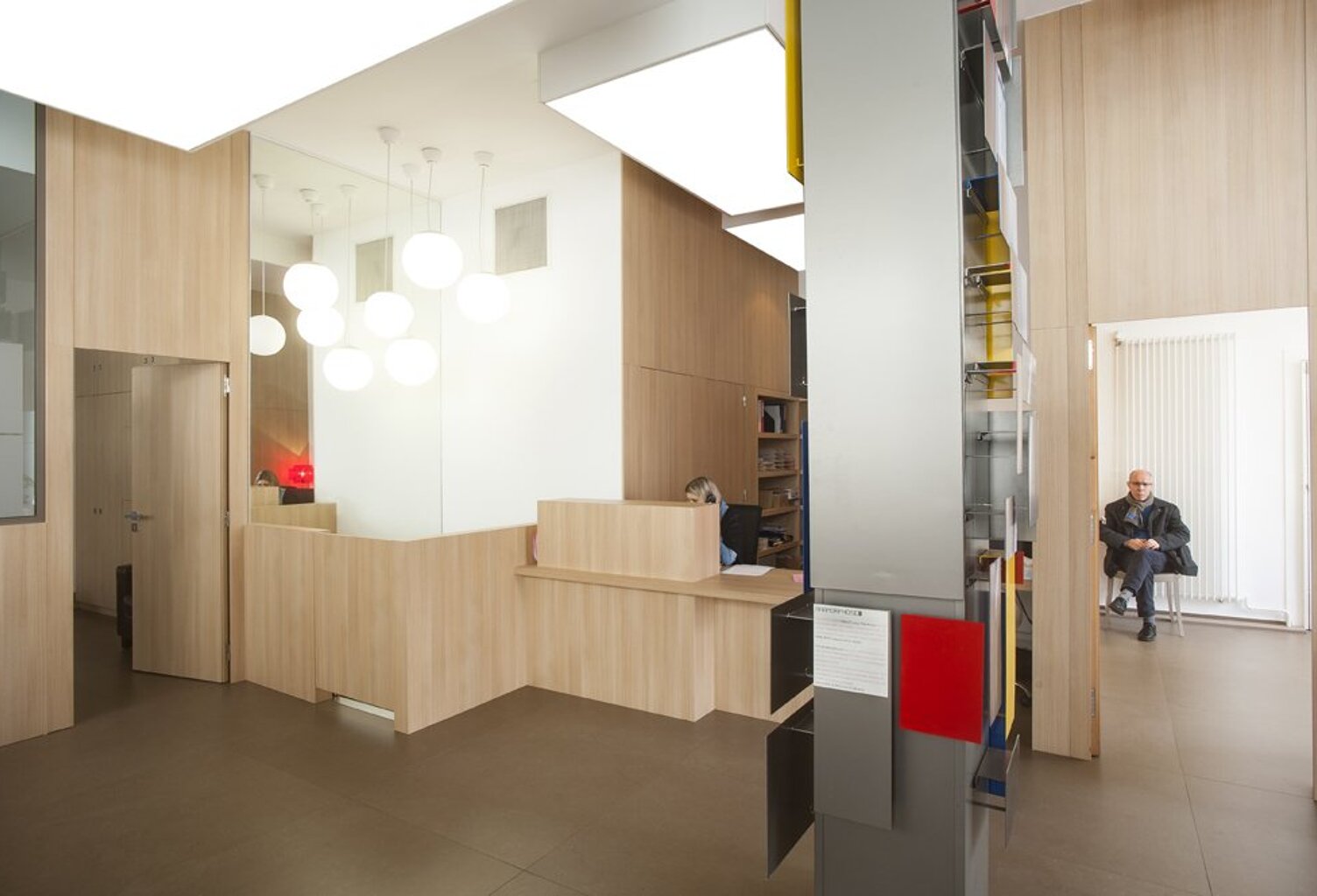 Local commercial — photo 1