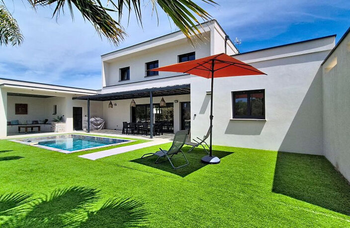 CLARENSAC -- Villa Contemporaine d'Exception Construction 202 — photo 4