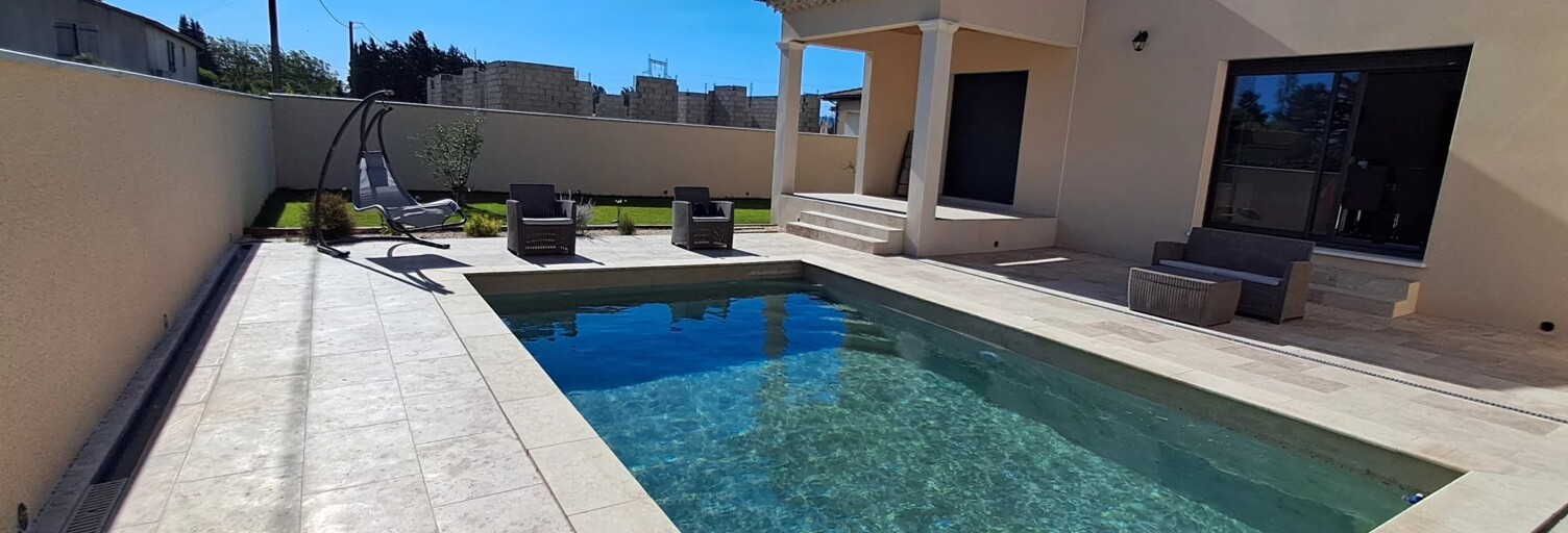 Maison 8 Pièces 135 m² à vendre à Lapalud (84840)